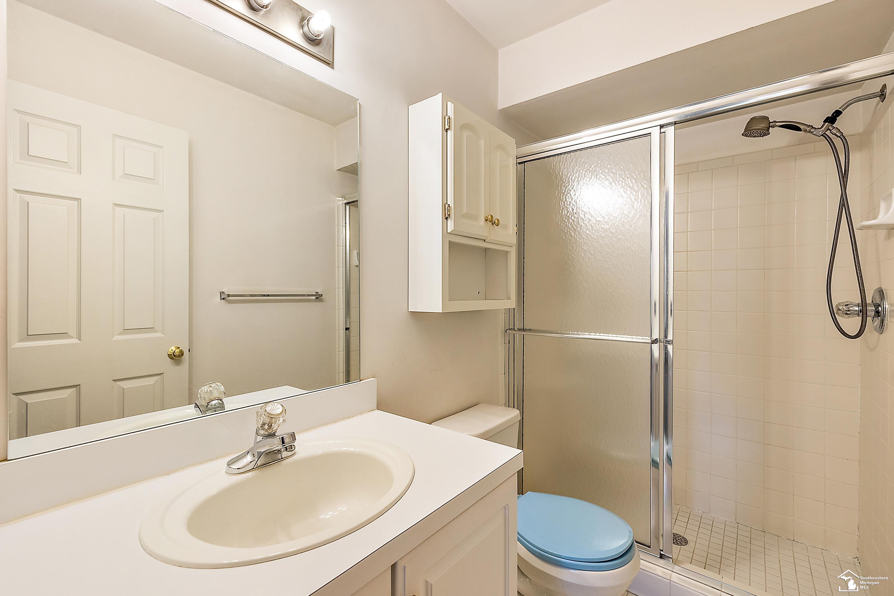 31400 Hoover Road Warren, MI 48093 - Photo 16 of 23