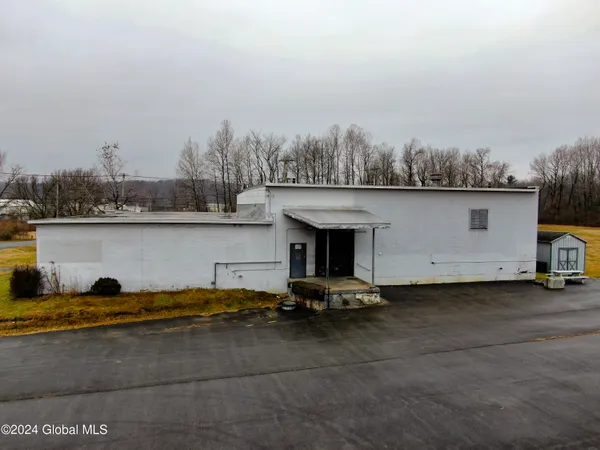 $1 | 101 Harrison Street, Gloversville, NY 12078