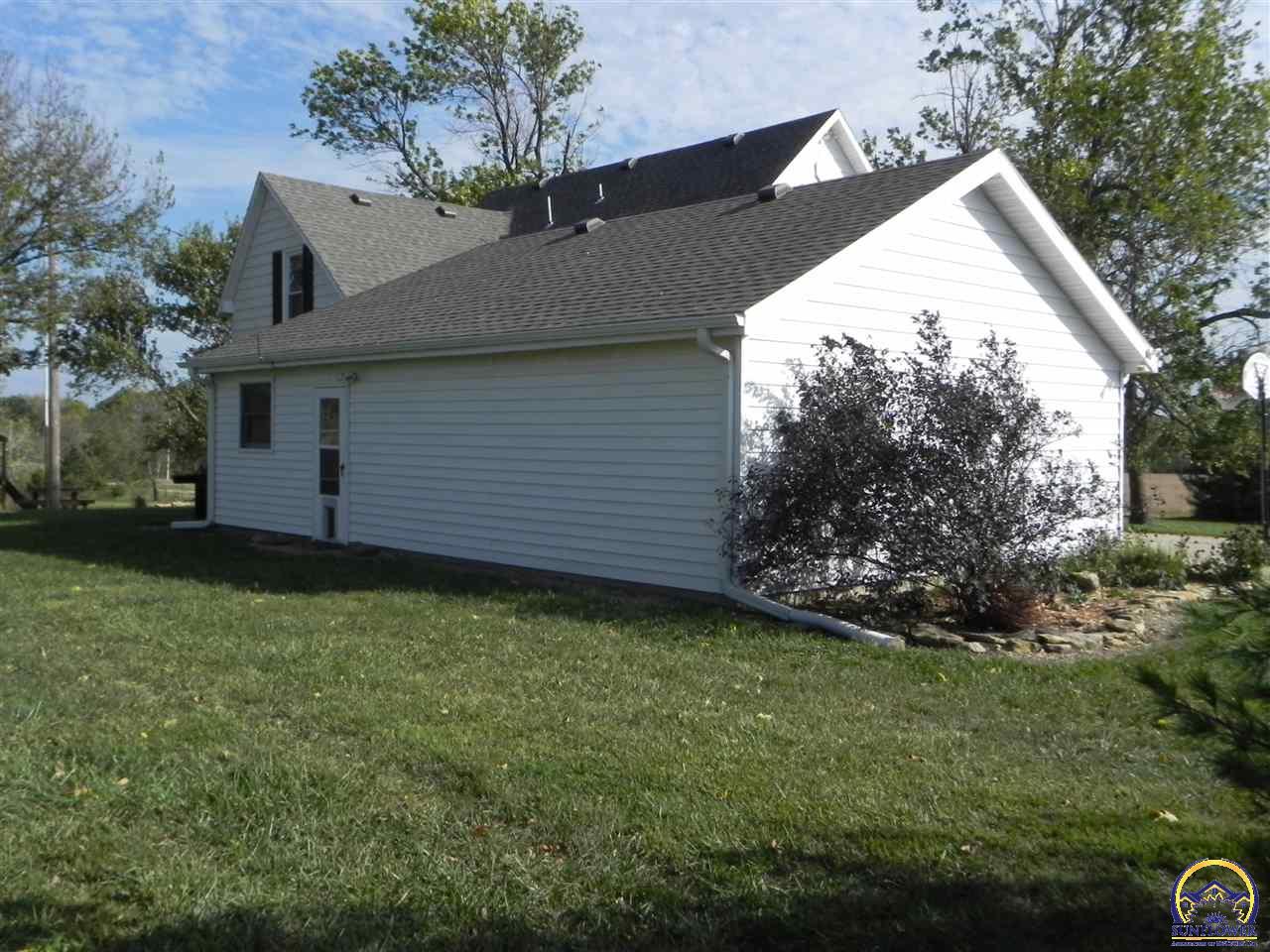 21113 Bison Road Paxico, KS 66526 - Photo 4 of 27 Gallery Image 4