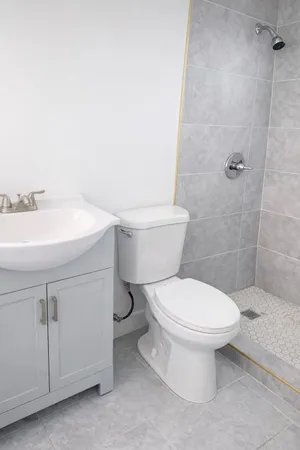 $2,950 | 5749 Buchanan Street, Hollywood, FL 33021