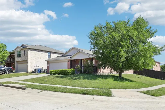 $389,900 | 2429 Emerald Lane, McKinney, TX 75071