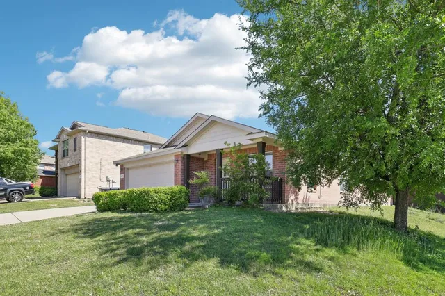 $389,900 | 2429 Emerald Lane, McKinney, TX 75071