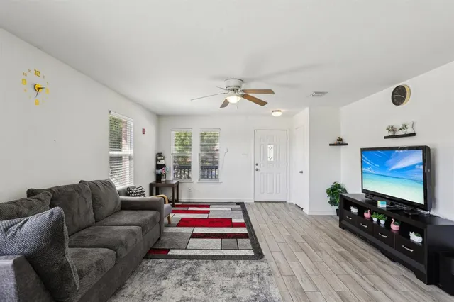 $389,900 | 2429 Emerald Lane, McKinney, TX 75071