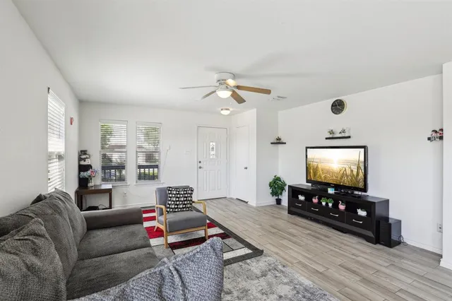 $389,900 | 2429 Emerald Lane, McKinney, TX 75071