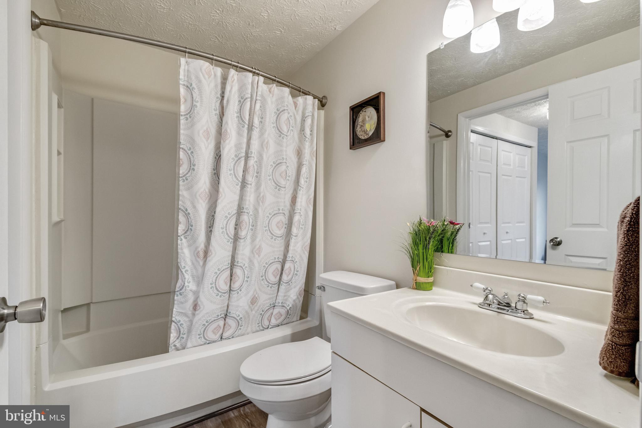 8344 Bark Tree Court Springfield, VA 22153 - Photo 20 of 31 Full bath with new flooring (2021)