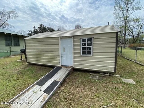 $170,000 | 515 South Pocahontas Street, Sardis, MS 38666
