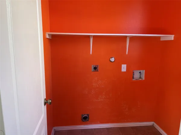 $2,300 | 160 Mistletoe Lane, Kyle, TX 78640