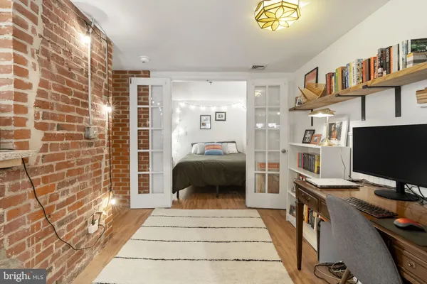 $265,000 | 301 Race Street, Unit C002, Philadelphia, PA 19106