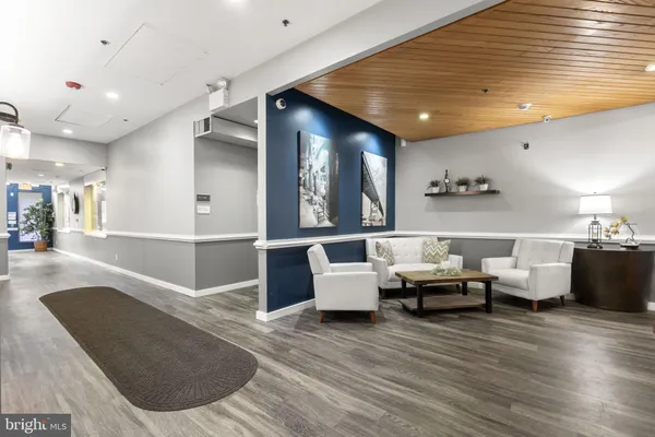 $265,000 | 301 Race Street, Unit C002, Philadelphia, PA 19106