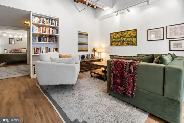 $265,000 | 301 Race Street, Unit C002, Philadelphia, PA 19106