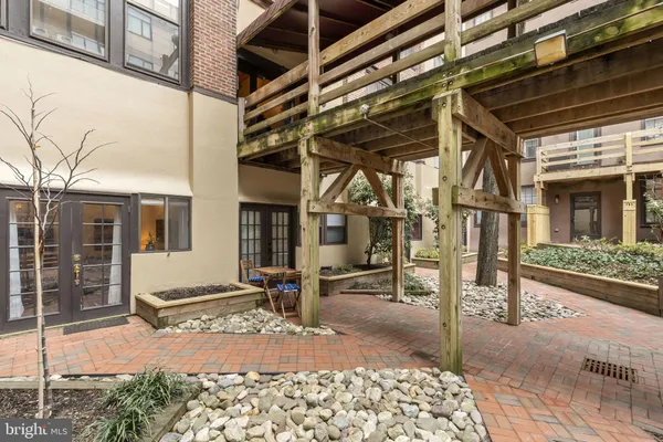$265,000 | 301 Race Street, Unit C002, Philadelphia, PA 19106