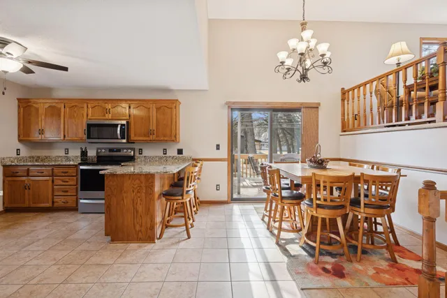 $499,900 | 34914 Linden Avenue, Lindstrom, MN 55045