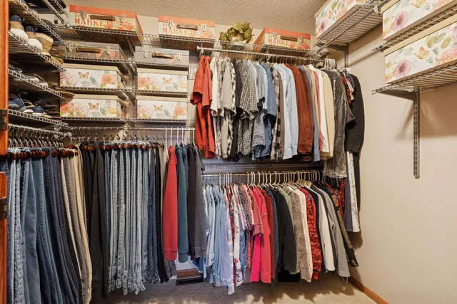 $499,900 | 34914 Linden Avenue, Lindstrom, MN 55045