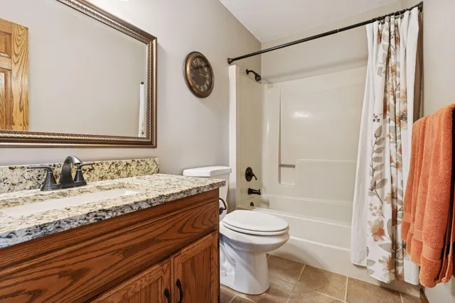 $499,900 | 34914 Linden Avenue, Lindstrom, MN 55045