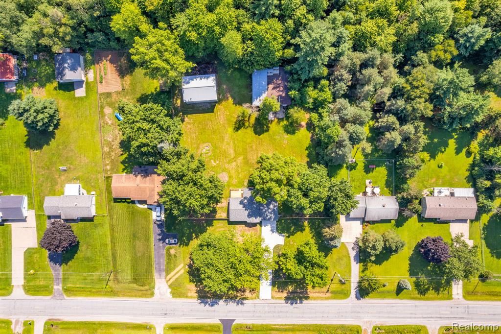 14398 North Bray Road Clio, MI 48420 - Photo 7 of 58