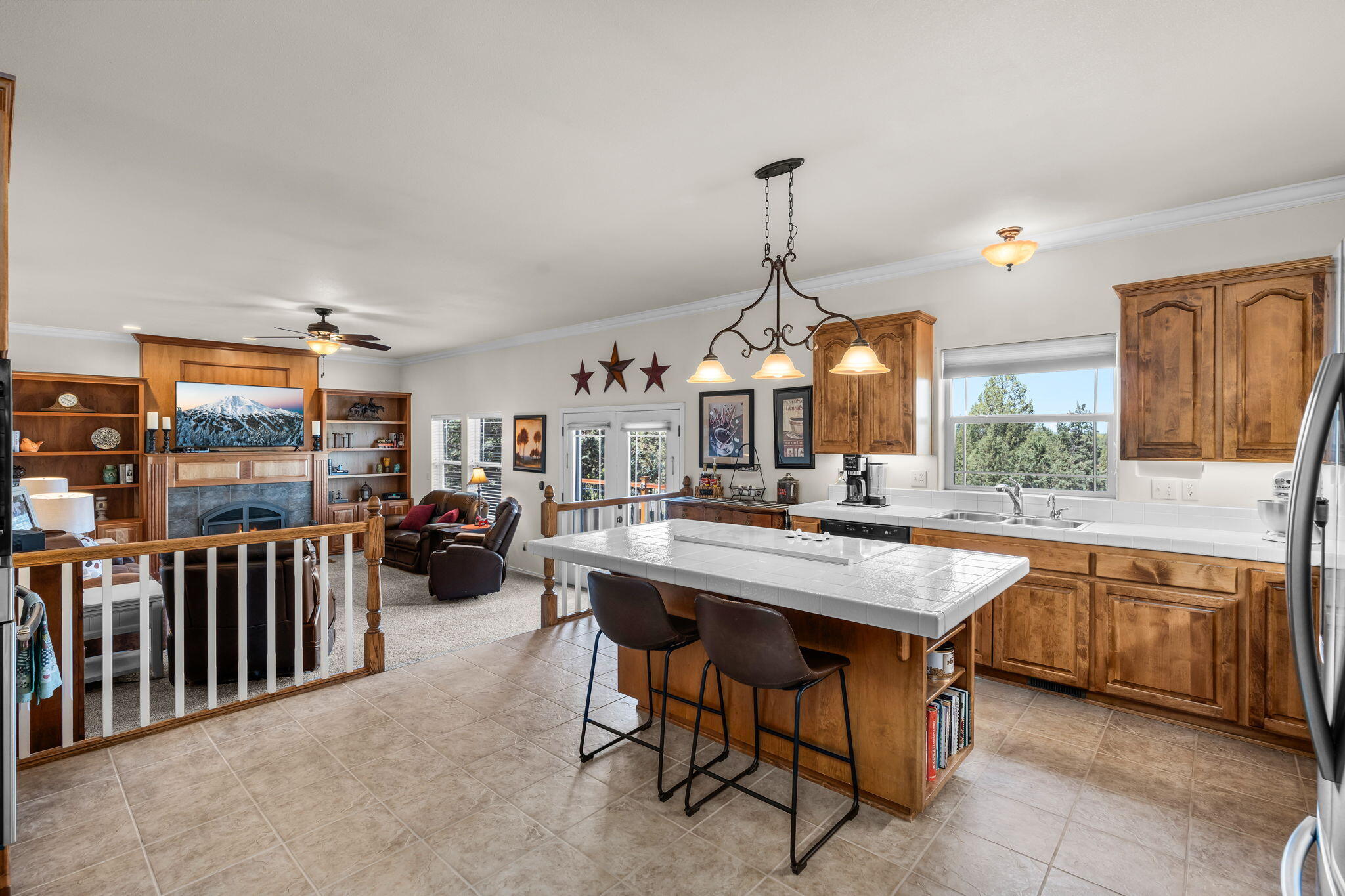 505 Southeast Rancho Lane Madras, OR 97741 - Photo 13 of 72 Kitchen