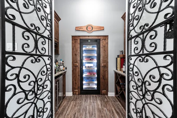 $750,000 | 33207 Blue Marlin Drive, Richwood, TX 77531