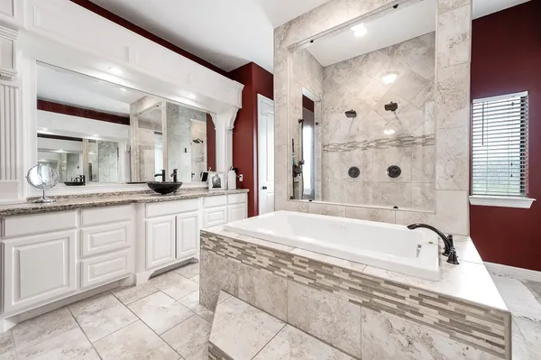 $750,000 | 33207 Blue Marlin Drive, Richwood, TX 77531