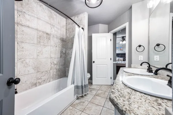 $750,000 | 33207 Blue Marlin Drive, Richwood, TX 77531