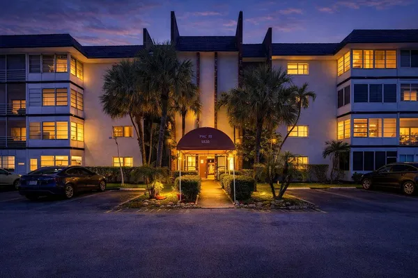 $100,000 | 4740 Northwest 21st Street, Unit 211, Lauderhill, FL 33313