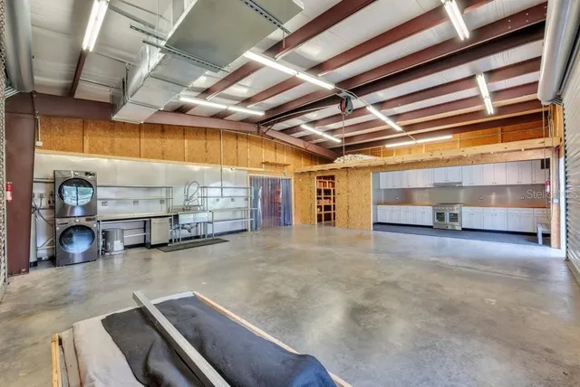 $1,950,000 | 10101 Bryant Road, Lithia, FL 33547