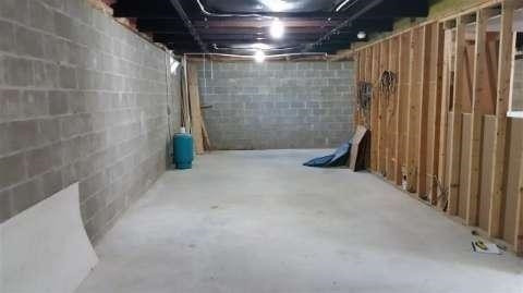 211 North Portage Road Jackson, MI 49201 - Photo 11 of 14 Photo 11