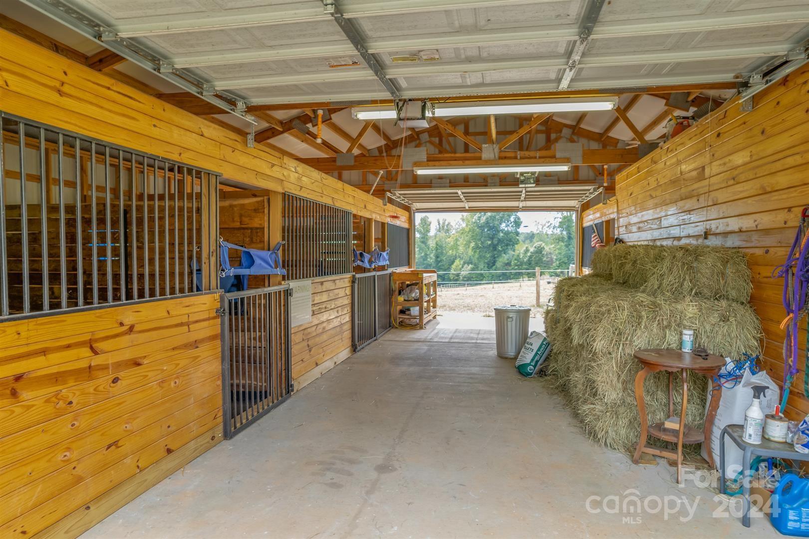 2316 Golf Course Road Columbus, NC 28722 - Photo 5 of 33