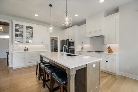 $559,000 | 1542 Southwest Arbor Park Drive, Lee's Summit, MO 64082