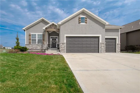 $559,000 | 1542 Southwest Arbor Park Drive, Lee's Summit, MO 64082