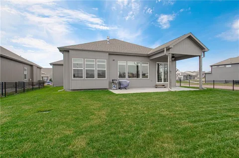 $559,000 | 1542 Southwest Arbor Park Drive, Lee's Summit, MO 64082