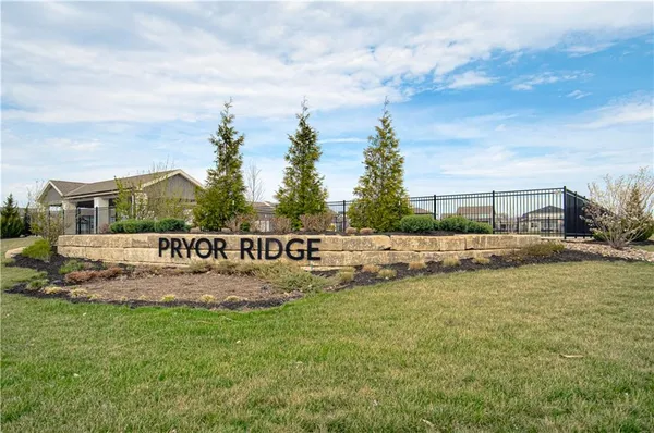 $559,000 | 1542 Southwest Arbor Park Drive, Lee's Summit, MO 64082