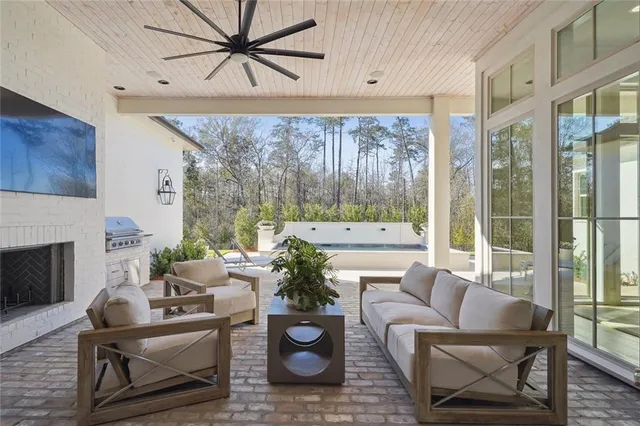 $2,750,000 | 13 Thunderbird Drive, Covington, LA 70433