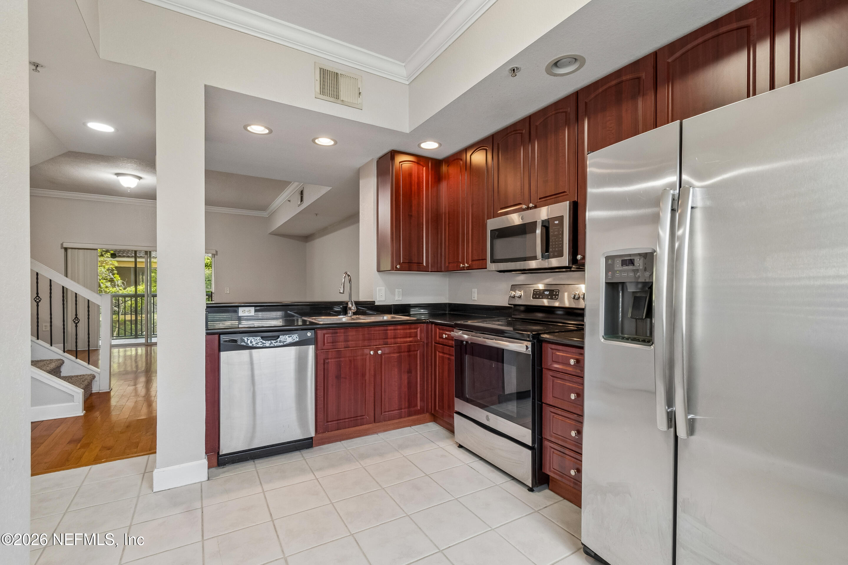 9745 Touchton Road, Unit 527 Jacksonville, FL 32246 - Photo 7 of 92 Kitchen
