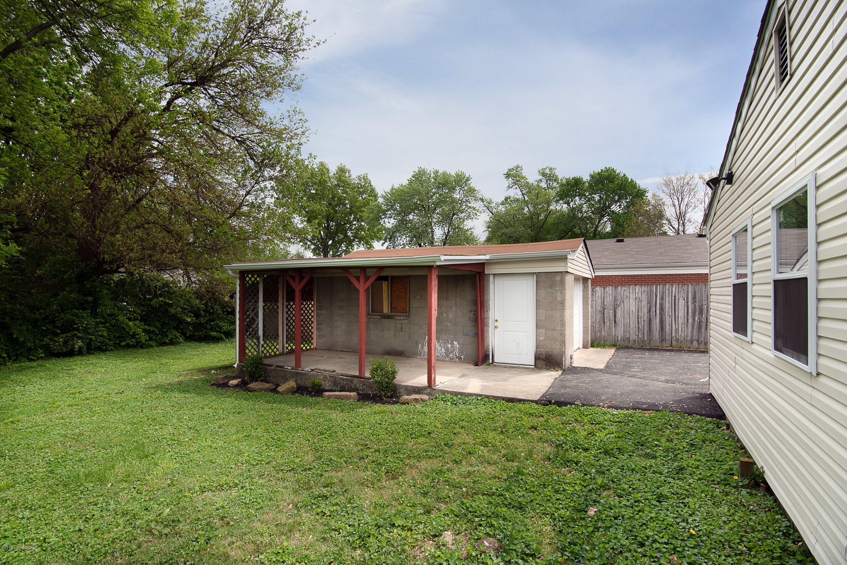 5121 Rural Way Louisville, KY 40218 - Photo 26 of 27 DHI-24