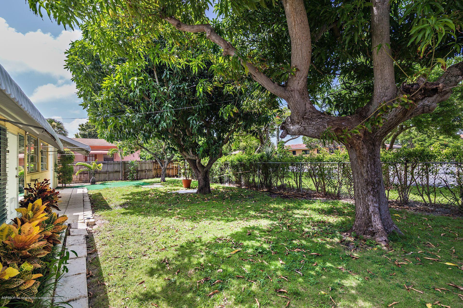 351 Edmor Road West Palm Beach, FL 33405 - Photo 19 of 23 19