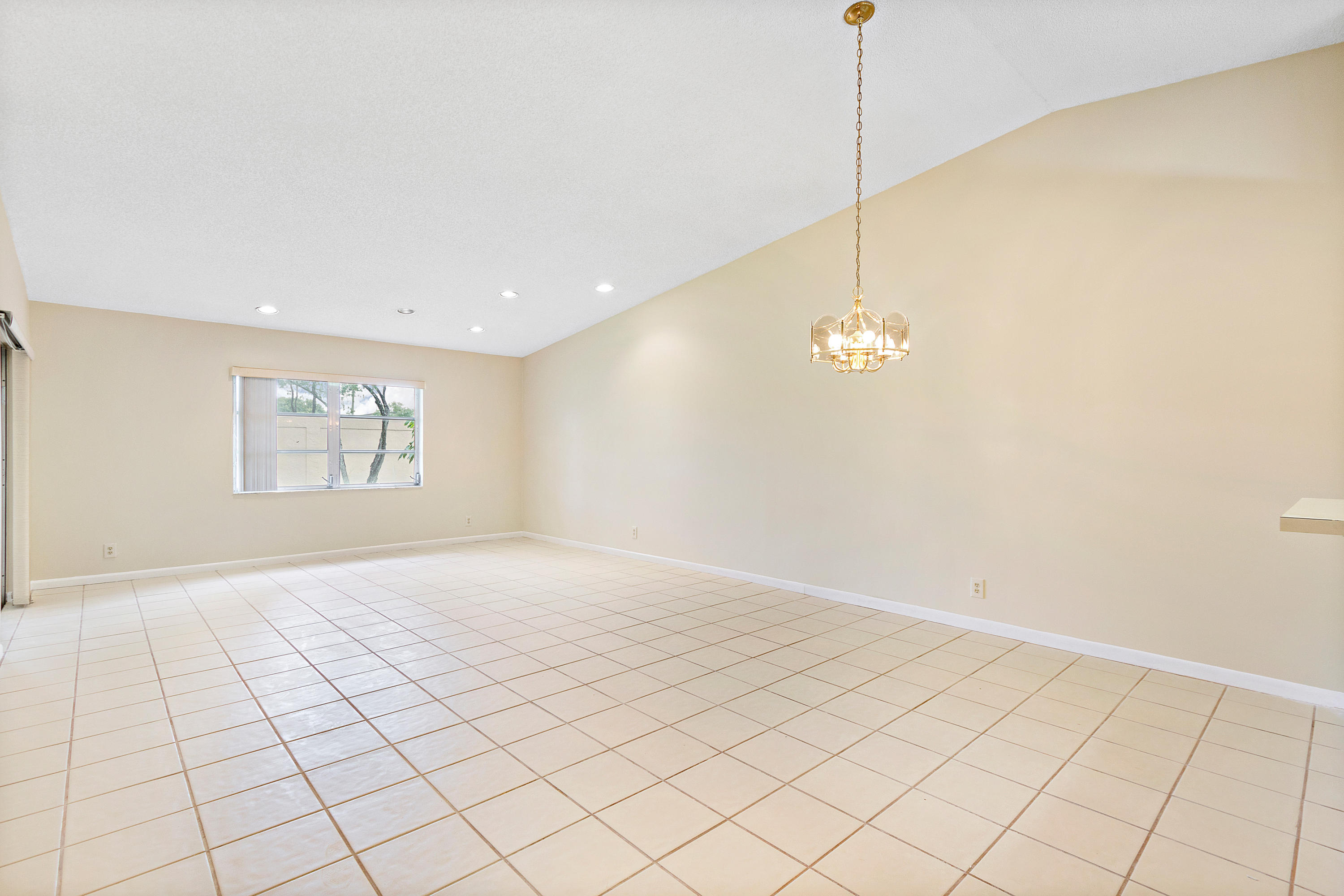 8152 Summerbreeze Lane Boca Raton, FL 33496 - Photo 11 of 26 Living Room and Dining Area