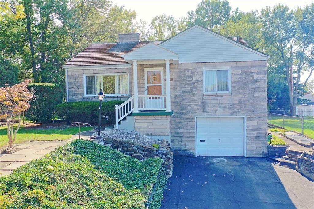 1507 Bower Hill Road Pittsburgh, PA 15243 - Photo 3 of 17