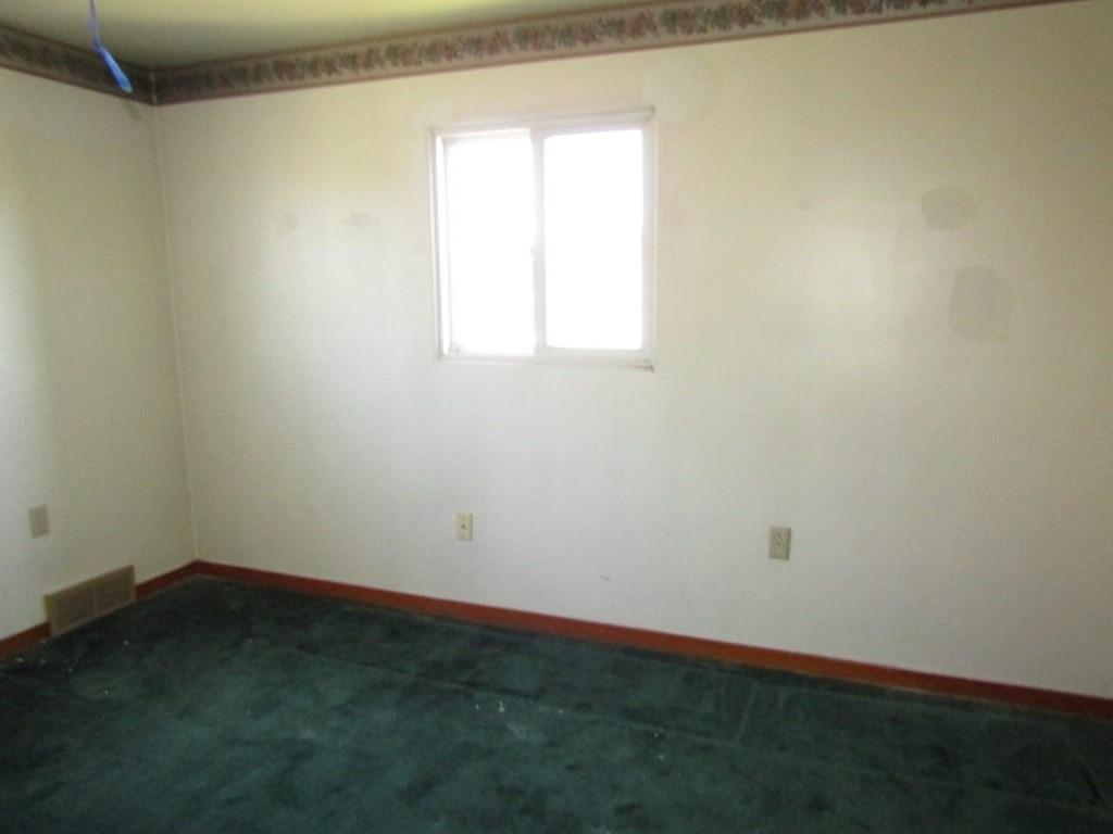 118 Euclid Avenue McKees Rocks, PA 15136 - Photo 17 of 23