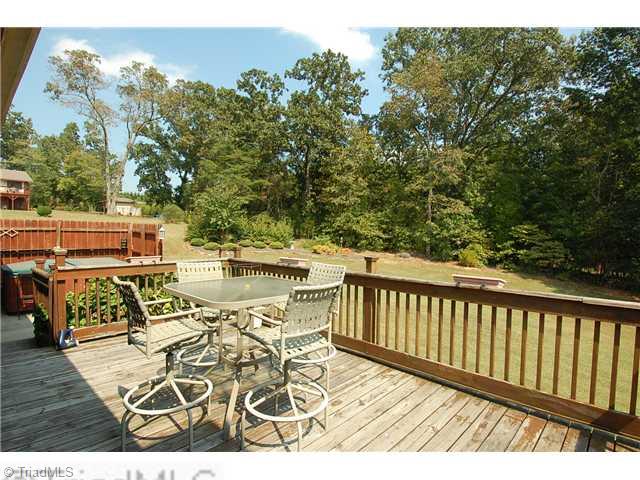 4475 Cotswold Road Pfafftown, NC 27040 - Photo 12 of 16 Patio/Deck.