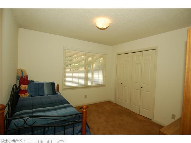 4475 Cotswold Road Pfafftown, NC 27040 - Photo 6 of 16 2nd Bedroom.