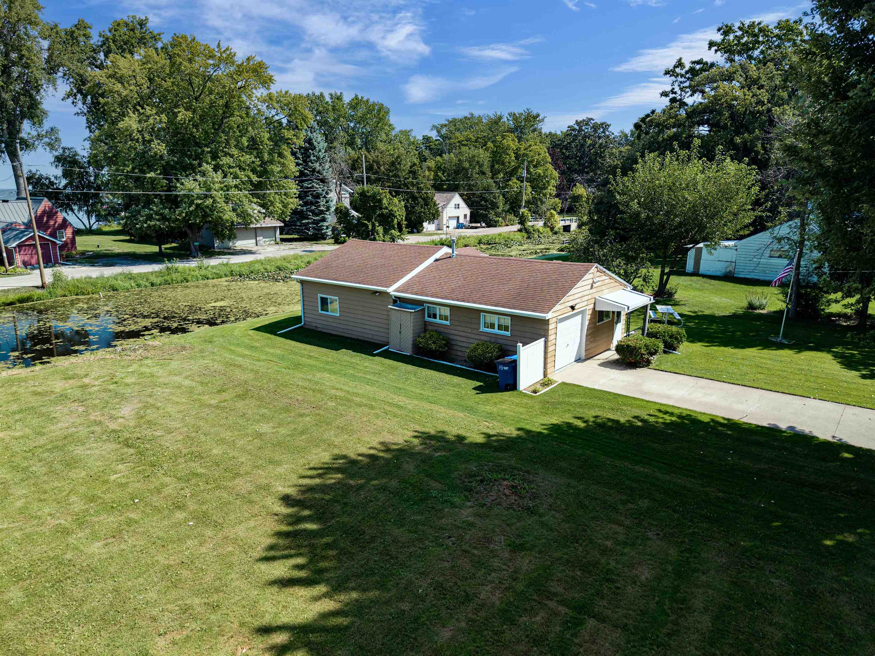 2068 Point Comfort Road Oshkosh, WI 54902 - Photo 31 of 44 Gallery Image 31