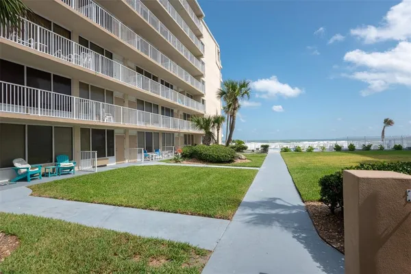 $1,540 | 2043 South Atlantic Avenue, Unit 505, Daytona Beach, FL 32118