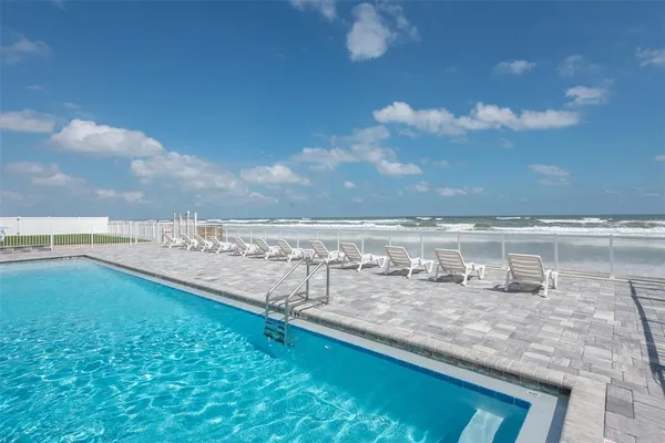 $1,540 | 2043 South Atlantic Avenue, Unit 505, Daytona Beach, FL 32118