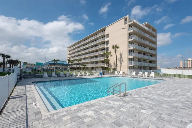 $1,550 | 2043 South Atlantic Avenue, Unit 505, Daytona Beach, FL 32118