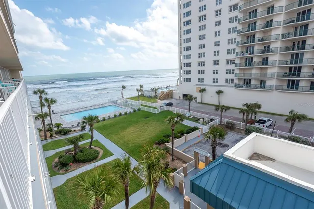$1,550 | 2043 South Atlantic Avenue, Unit 505, Daytona Beach, FL 32118