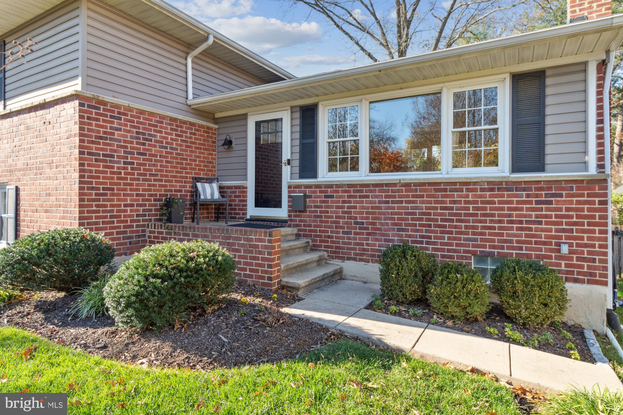 602 Shelley Road Towson, MD 21286 - Photo 4 of 40 Gallery Image 4
