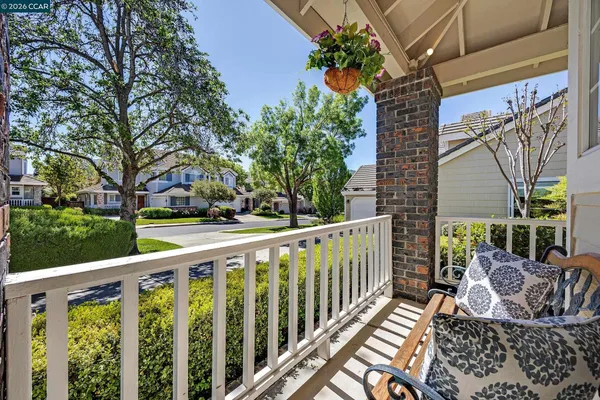 $849,000 | 402 Chupcan Place, Clayton, CA 94517