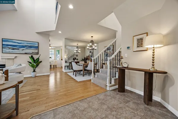 $849,000 | 402 Chupcan Place, Clayton, CA 94517