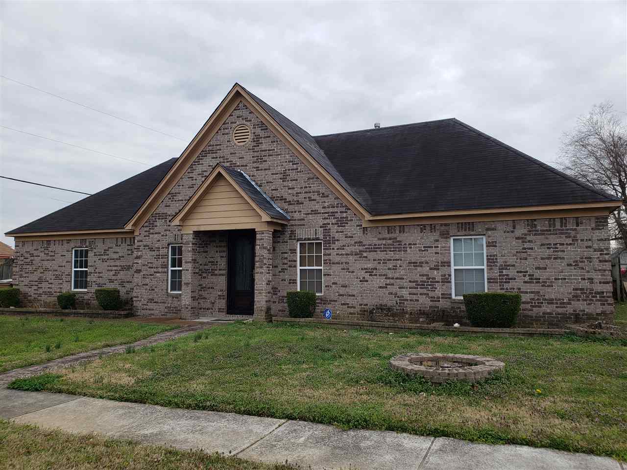 6809 Spring River Road Memphis, TN 38141 - Photo 1 of 7