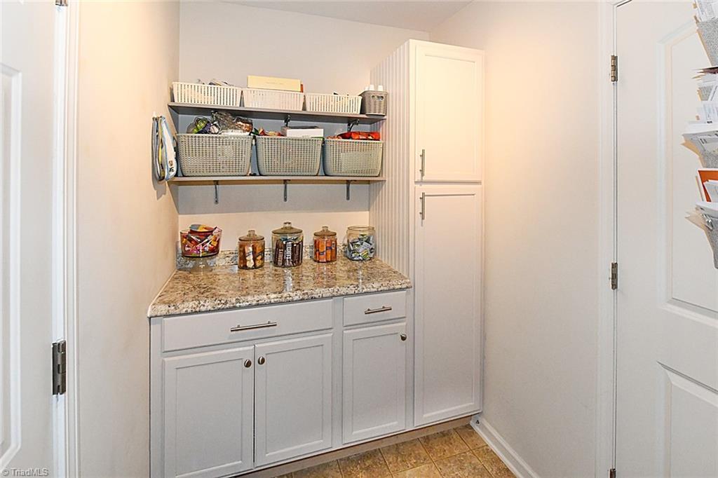 897 Bitting Hall Circle Rural Hall, NC 27045 - Photo 7 of 23